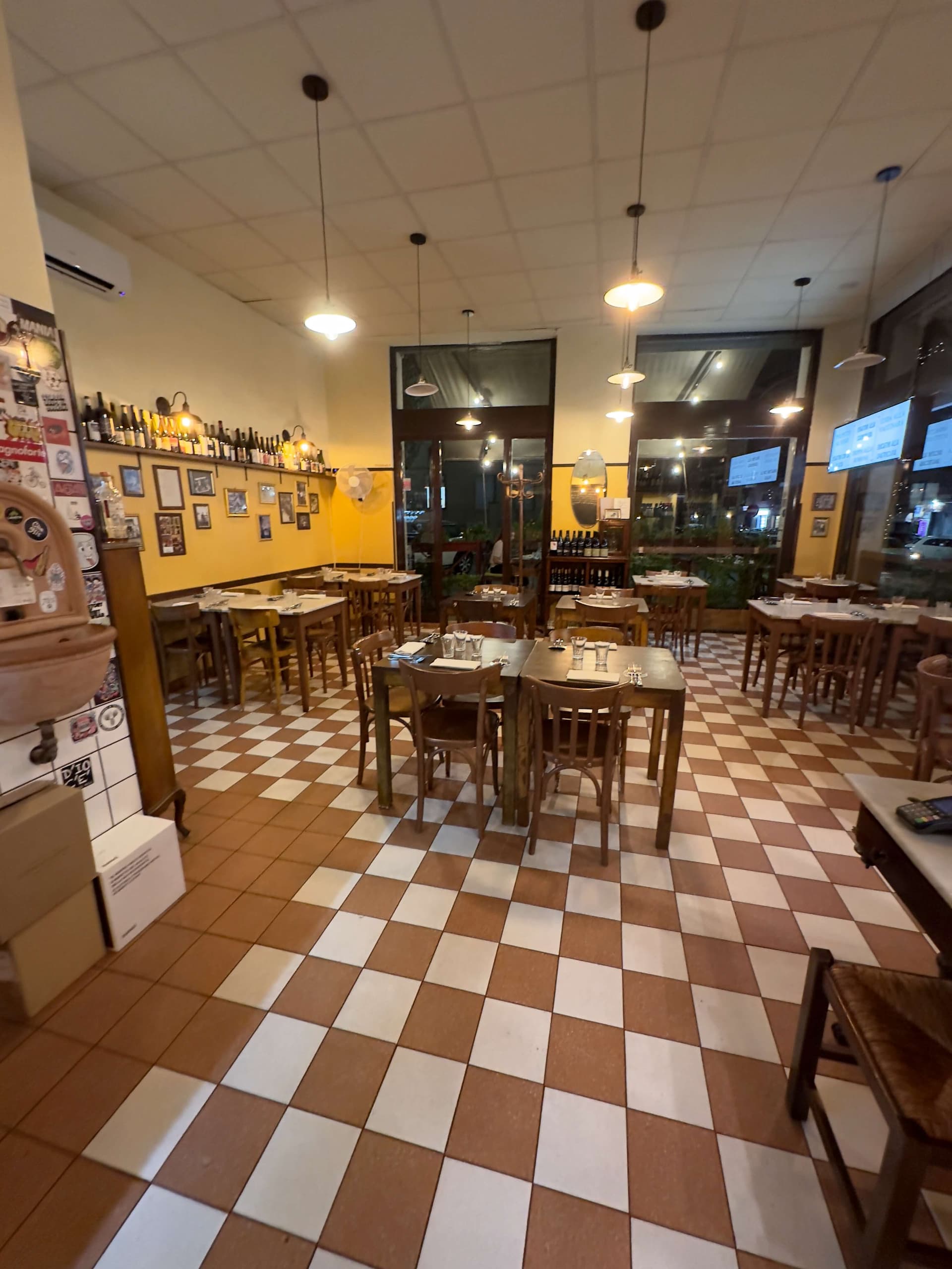 Trecca - restaurant photos - 2 Trecca - restaurant photos - 2