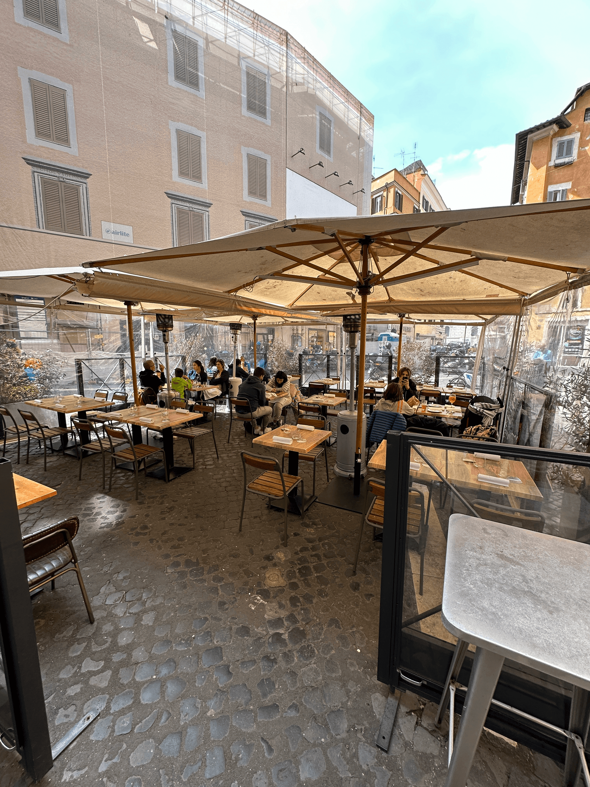 Luciano Cucina Italiana - foto del locale - 3 Luciano Cucina Italiana - foto del locale - 3