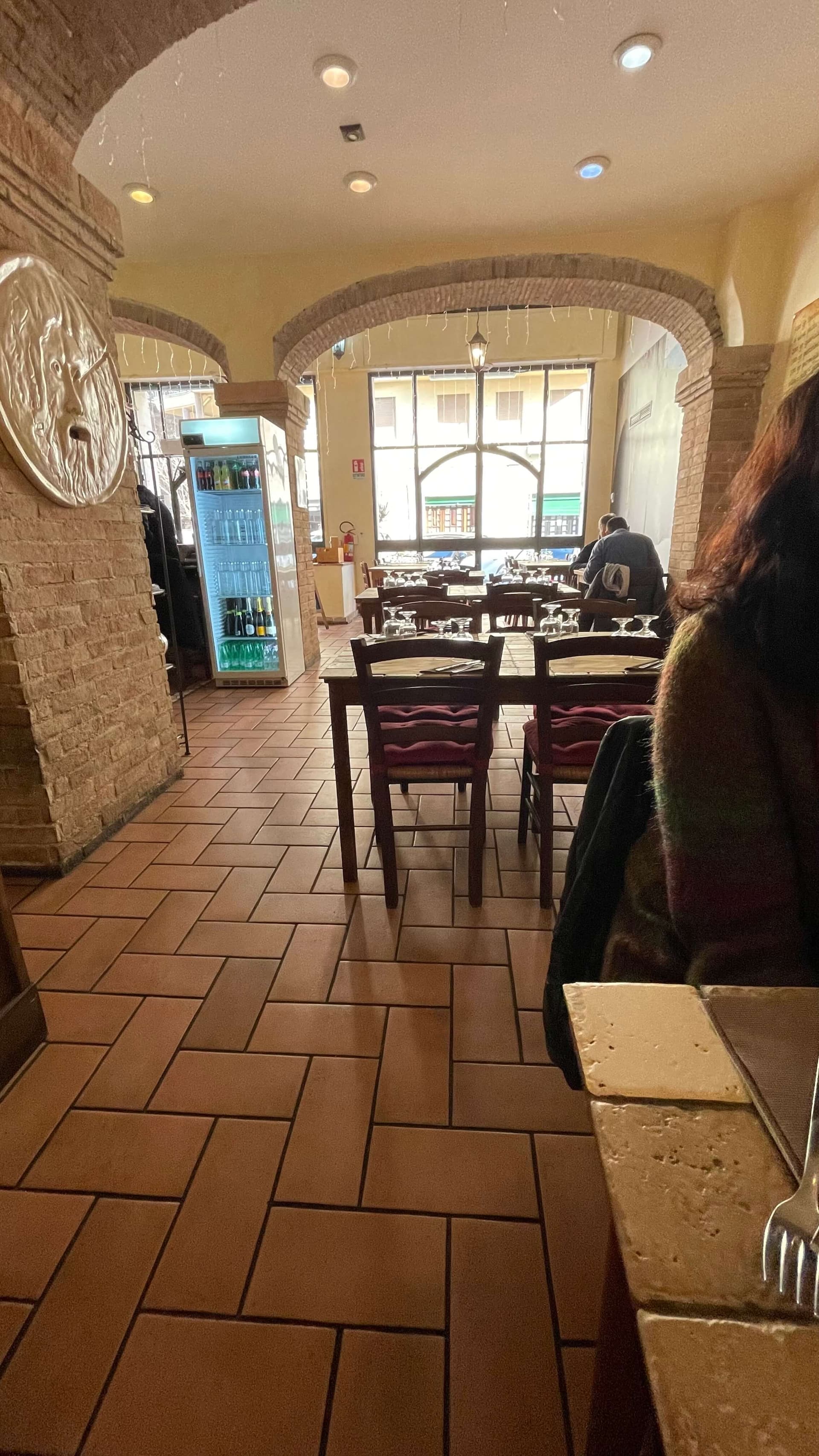 Sellero e Ventresca Due - foto del locale - 2 Sellero e Ventresca Due - foto del locale - 2