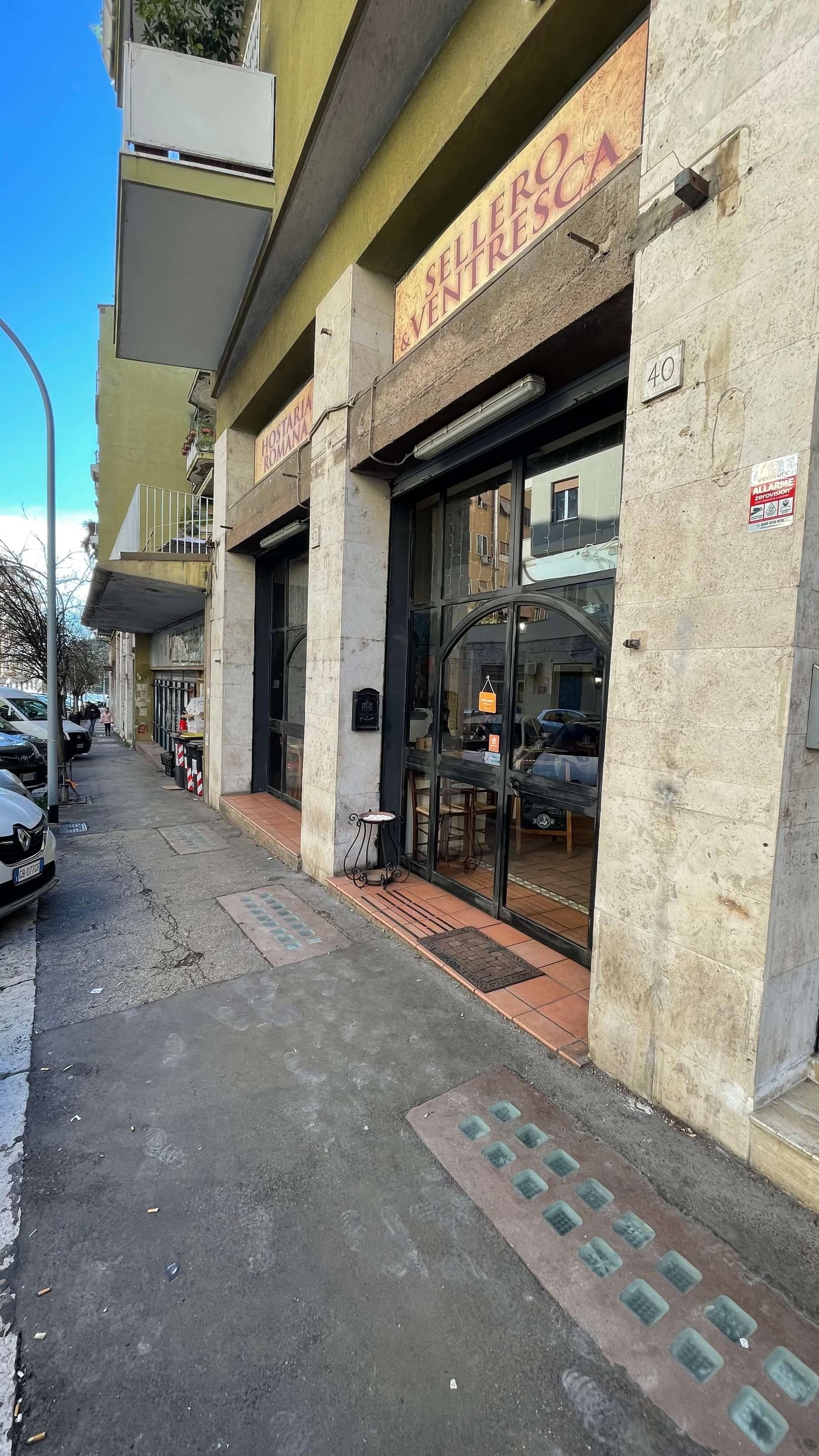 Sellero e Ventresca Due - foto del locale - 3 Sellero e Ventresca Due - foto del locale - 3