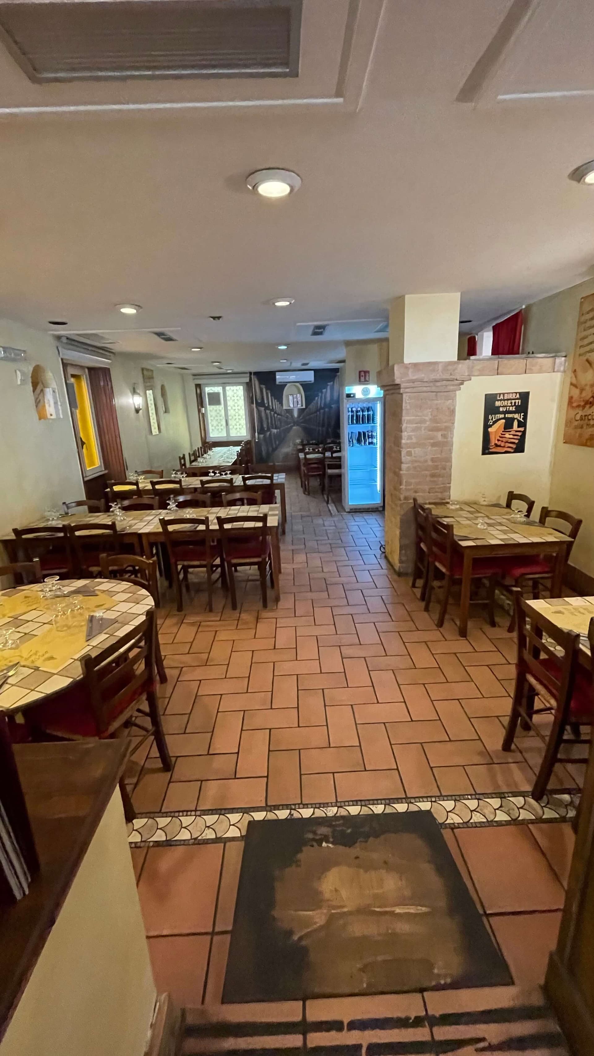 Sellero e Ventresca Due - foto del locale - 1 Sellero e Ventresca Due - foto del locale - 1