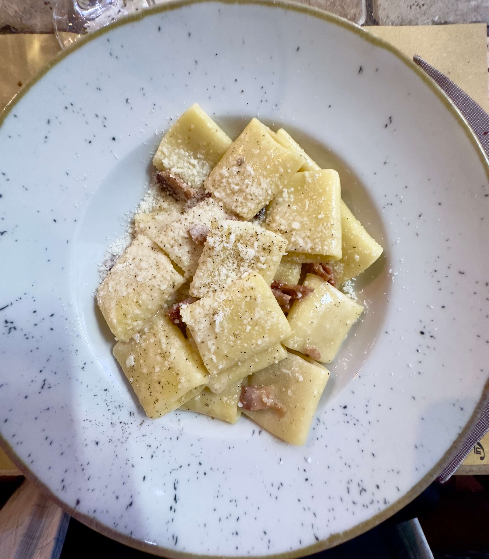 Pasta alla Gricia - Sellero e Ventresca Due Pasta alla Gricia - Sellero e Ventresca Due